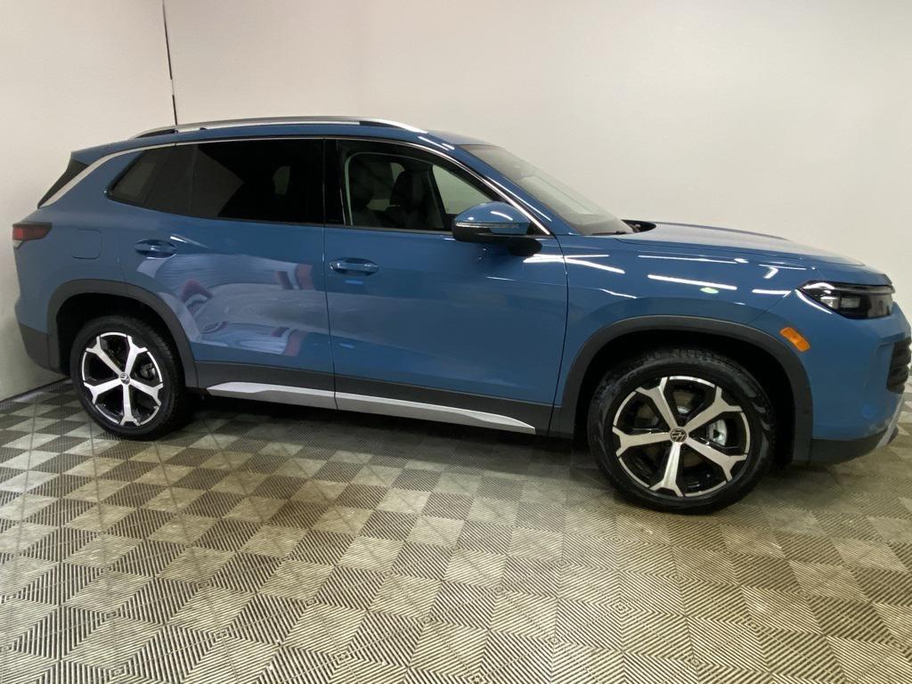 new 2026 Volkswagen Tiguan car, priced at $39,047