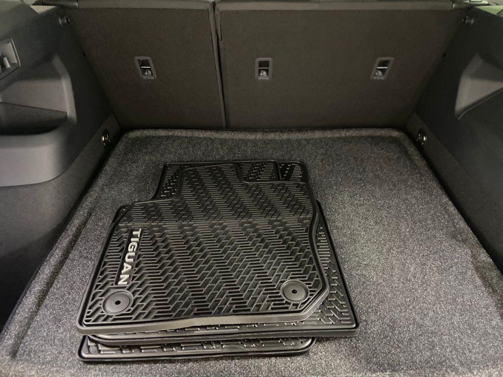 new 2026 Volkswagen Tiguan car, priced at $34,076