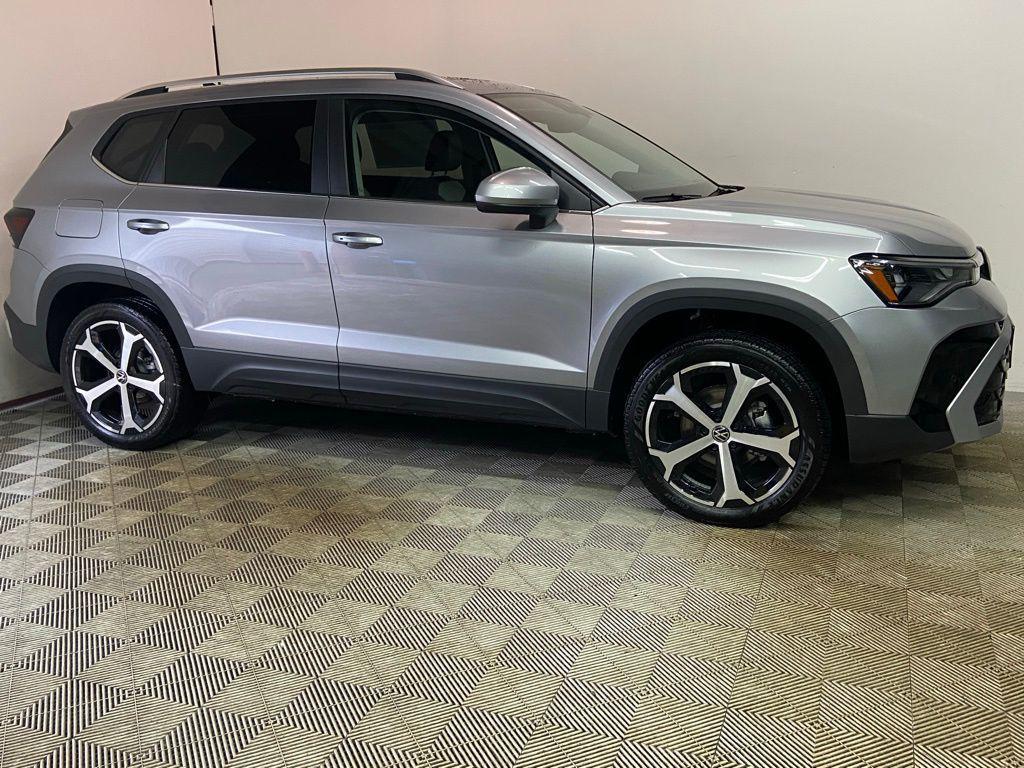 new 2026 Volkswagen Taos car, priced at $38,013