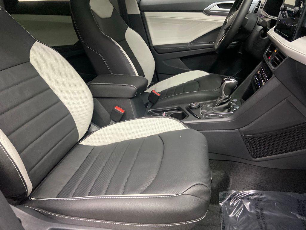 new 2026 Volkswagen Taos car, priced at $38,013