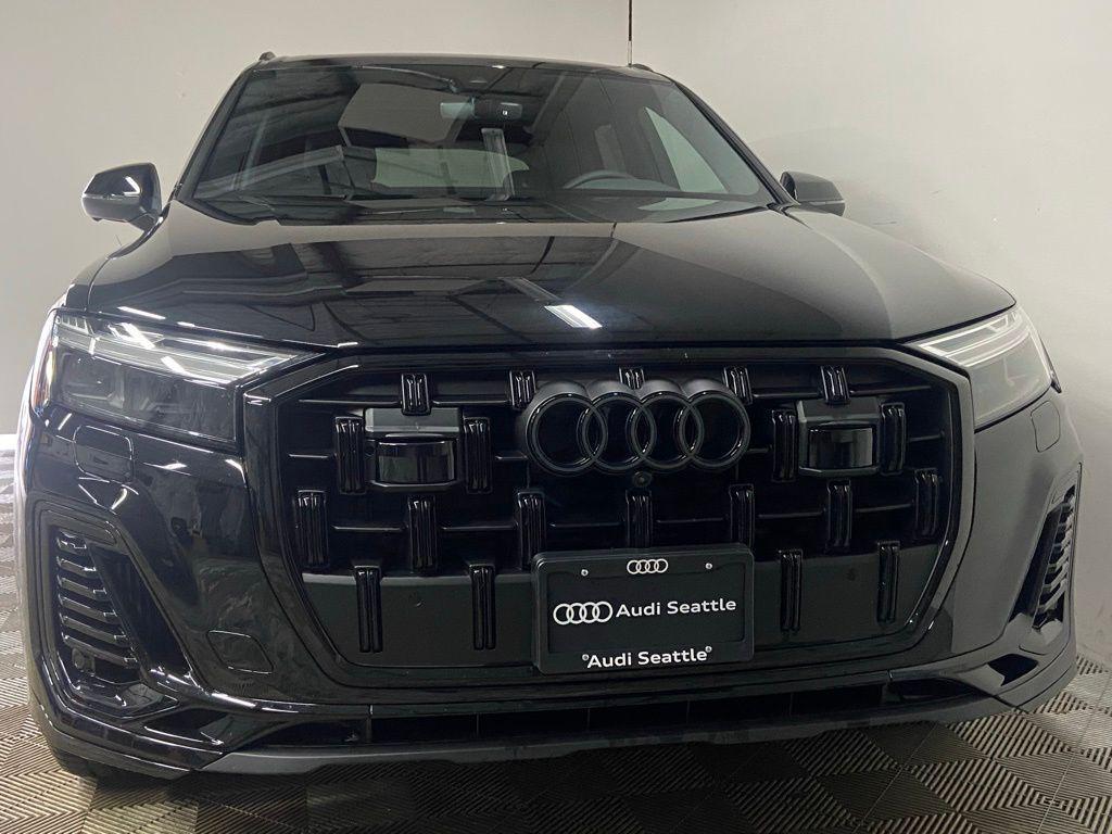 new 2026 Audi Q7 car, priced at $79,155