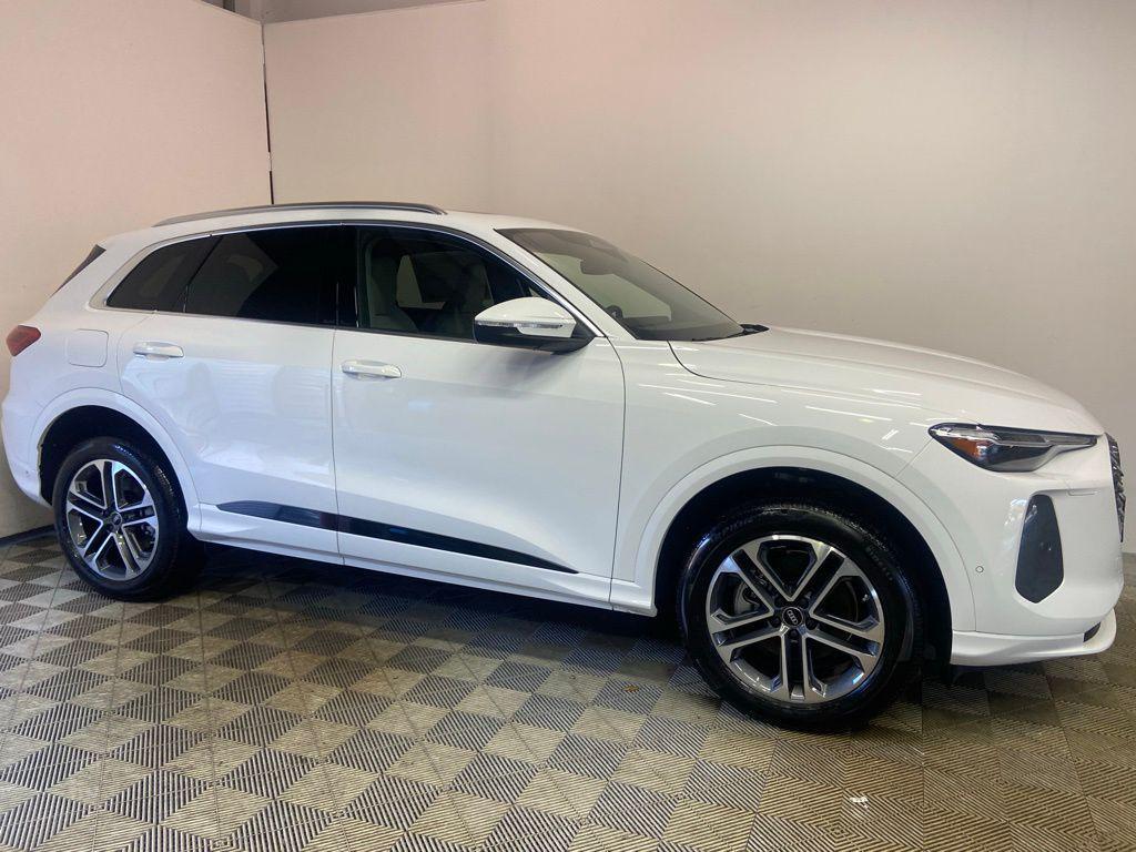 new 2025 Audi Q5 car, priced at $58,545