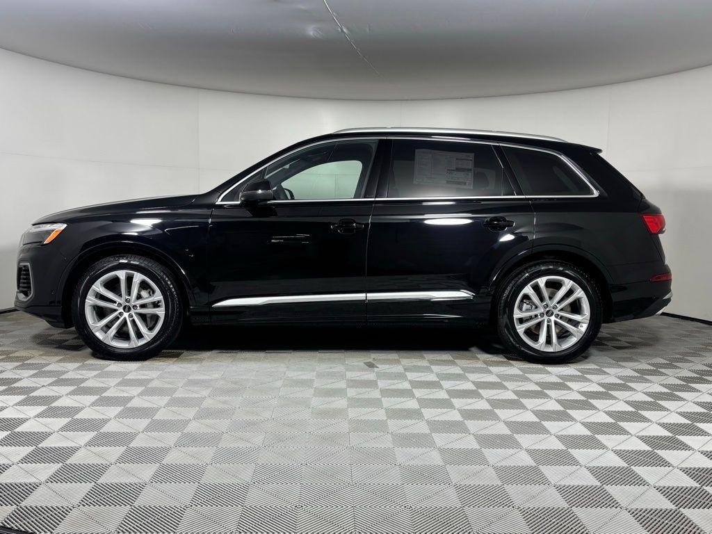 new 2026 Audi Q7 car, priced at $76,645