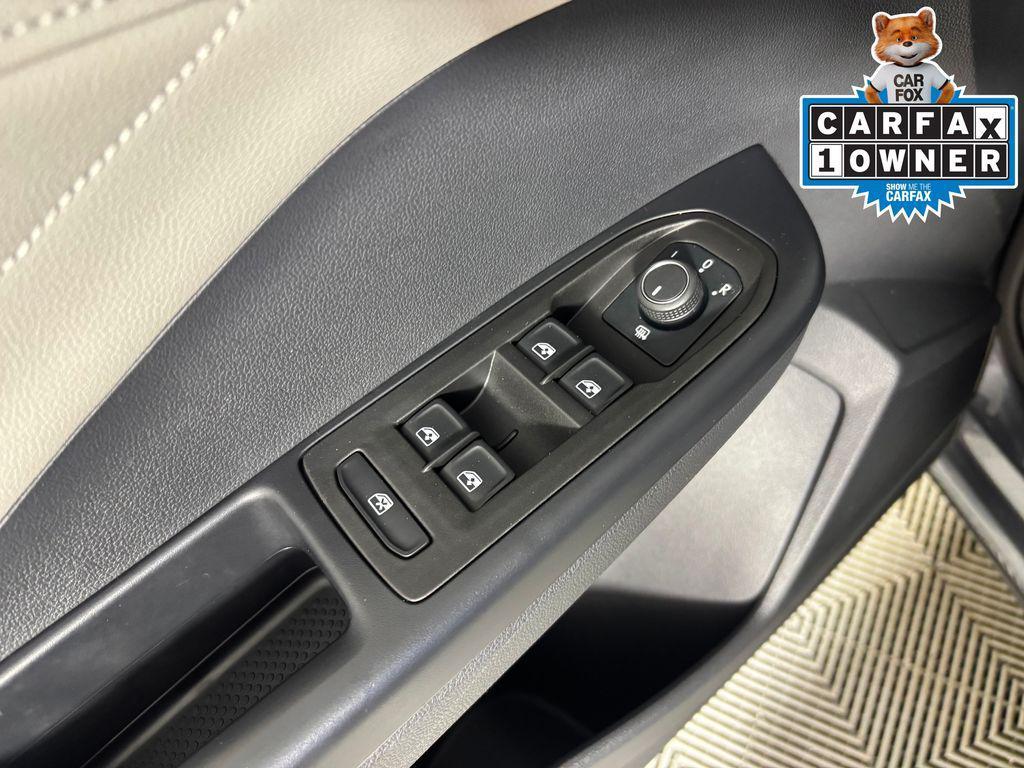 used 2025 Volkswagen Taos car, priced at $28,999