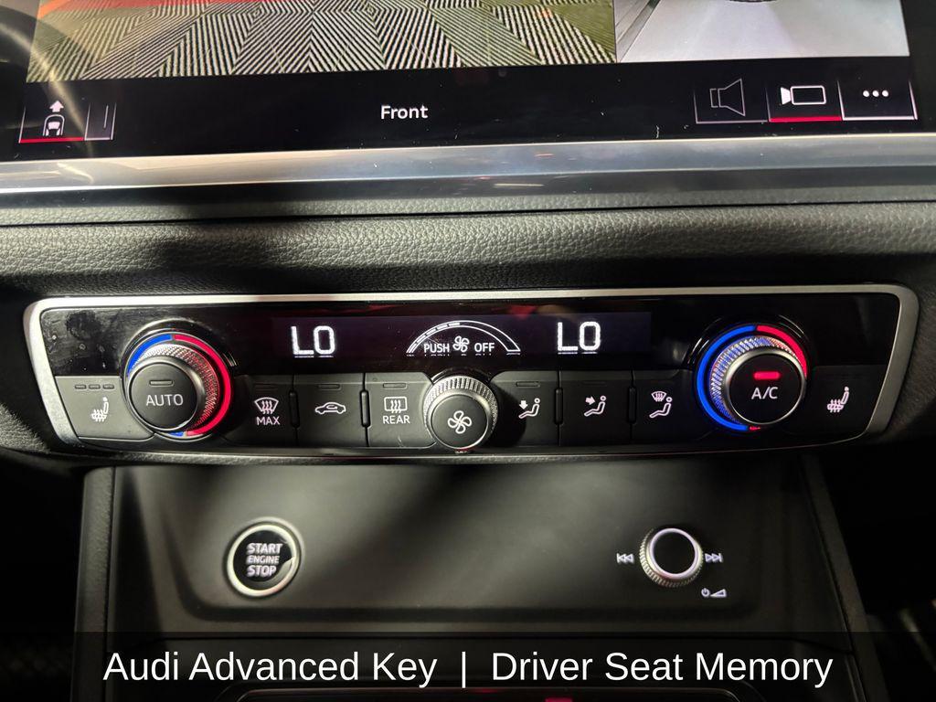 Audi Q3 view 22
