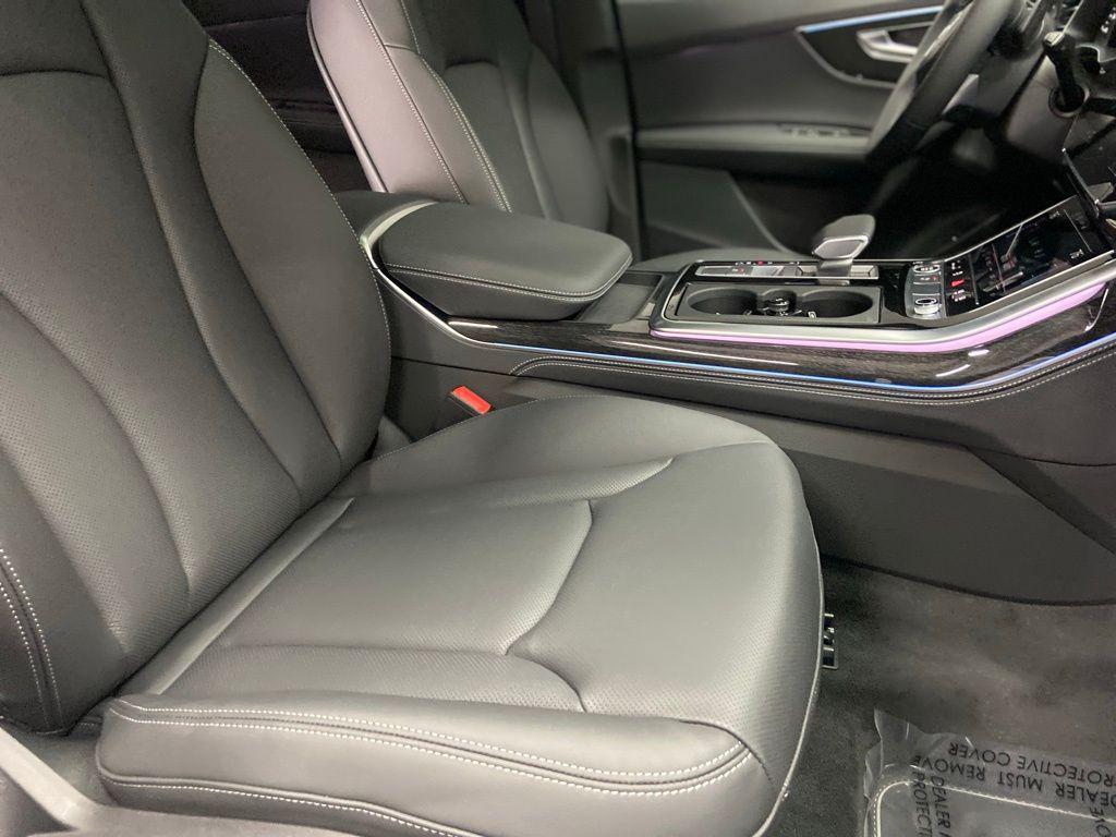 new 2026 Audi Q7 car, priced at $78,295
