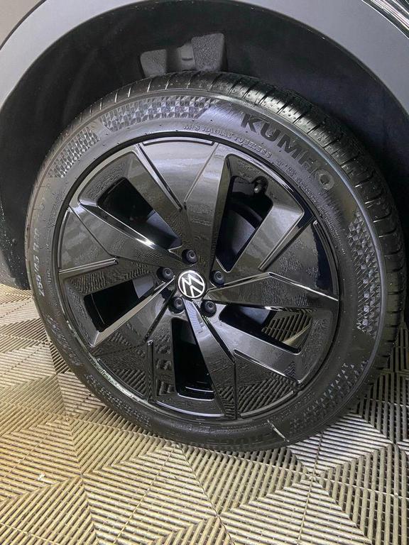 new 2026 Volkswagen ID.4 car, priced at $57,077