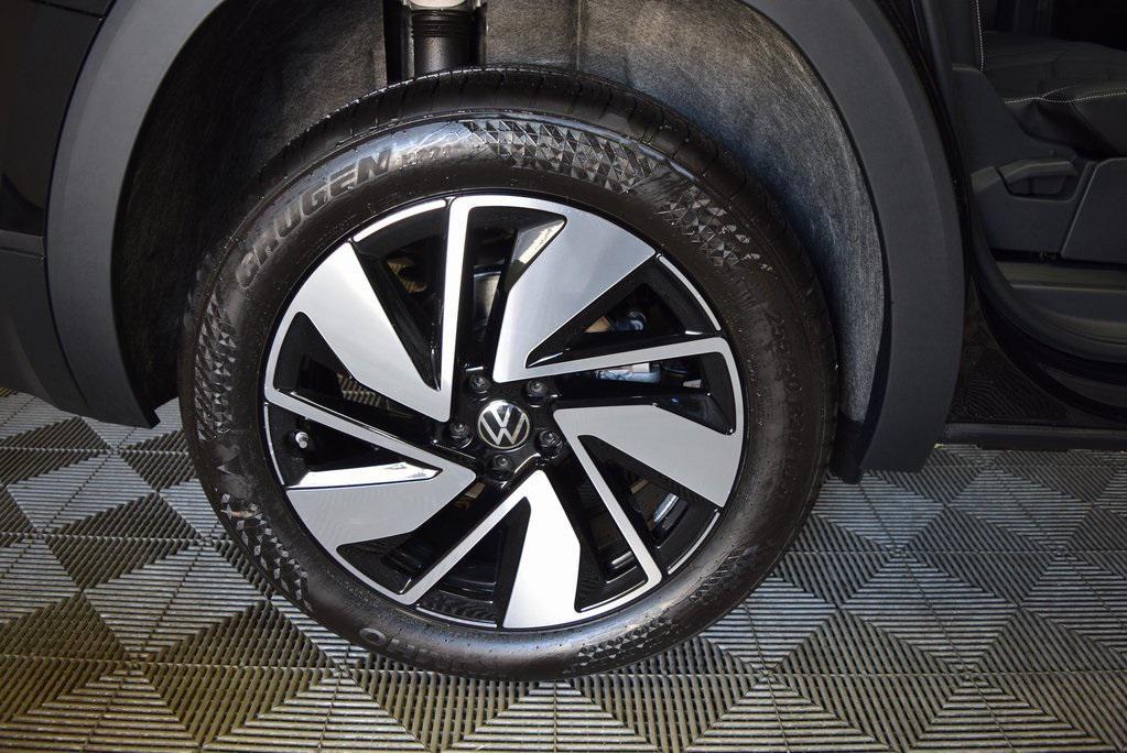 new 2026 Volkswagen Atlas car, priced at $47,875