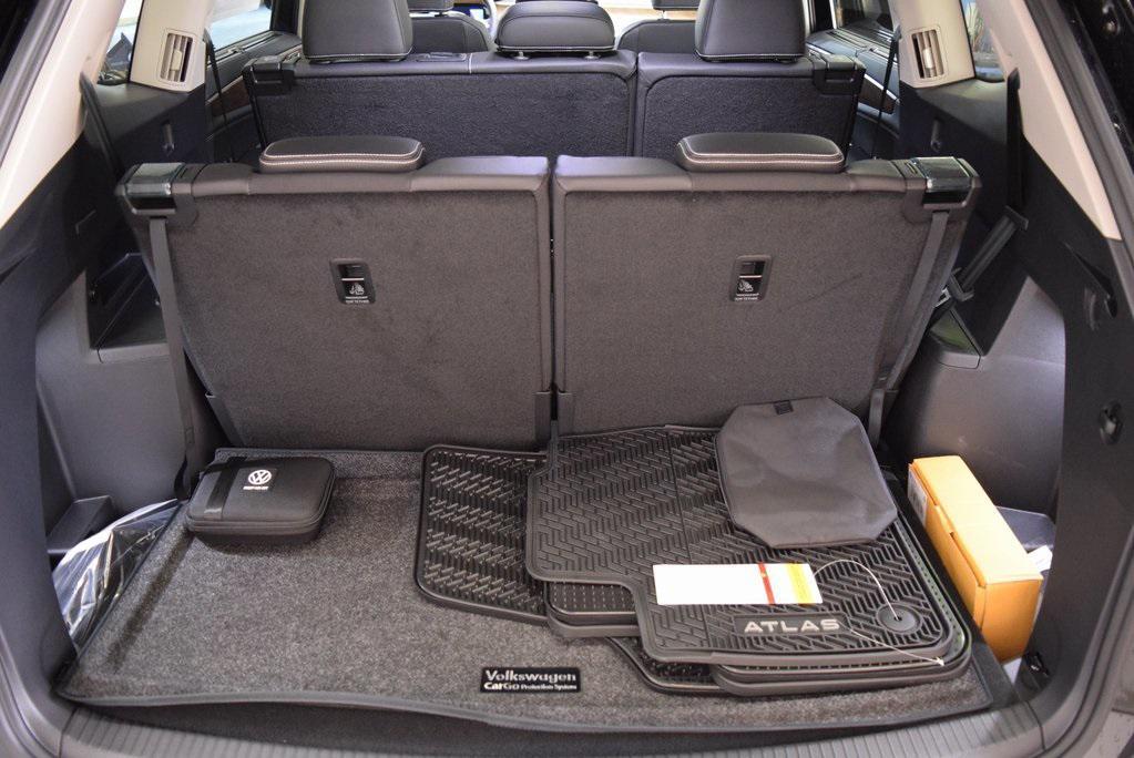 new 2026 Volkswagen Atlas car, priced at $47,875