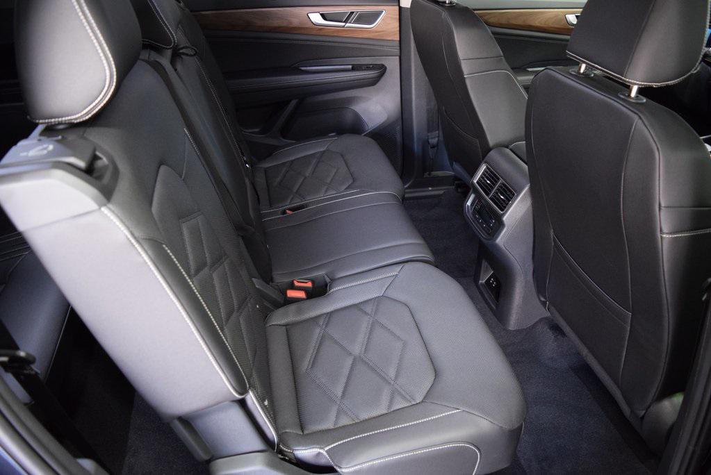 new 2026 Volkswagen Atlas car, priced at $47,875