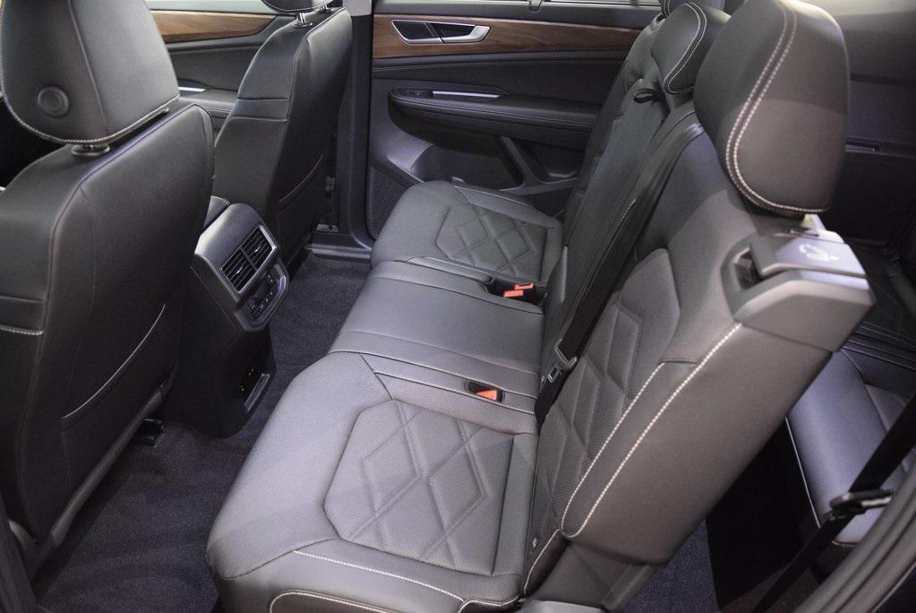 new 2026 Volkswagen Atlas car, priced at $47,875