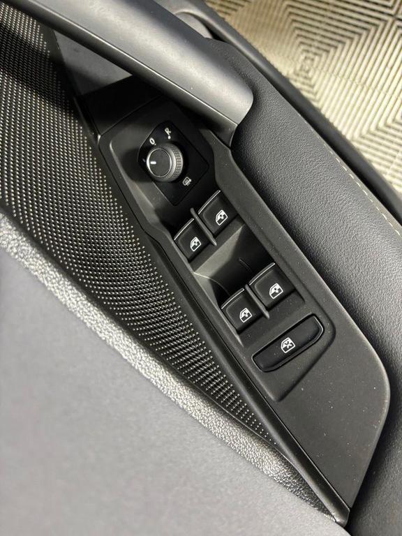 used 2025 Volkswagen Tiguan car, priced at $34,799
