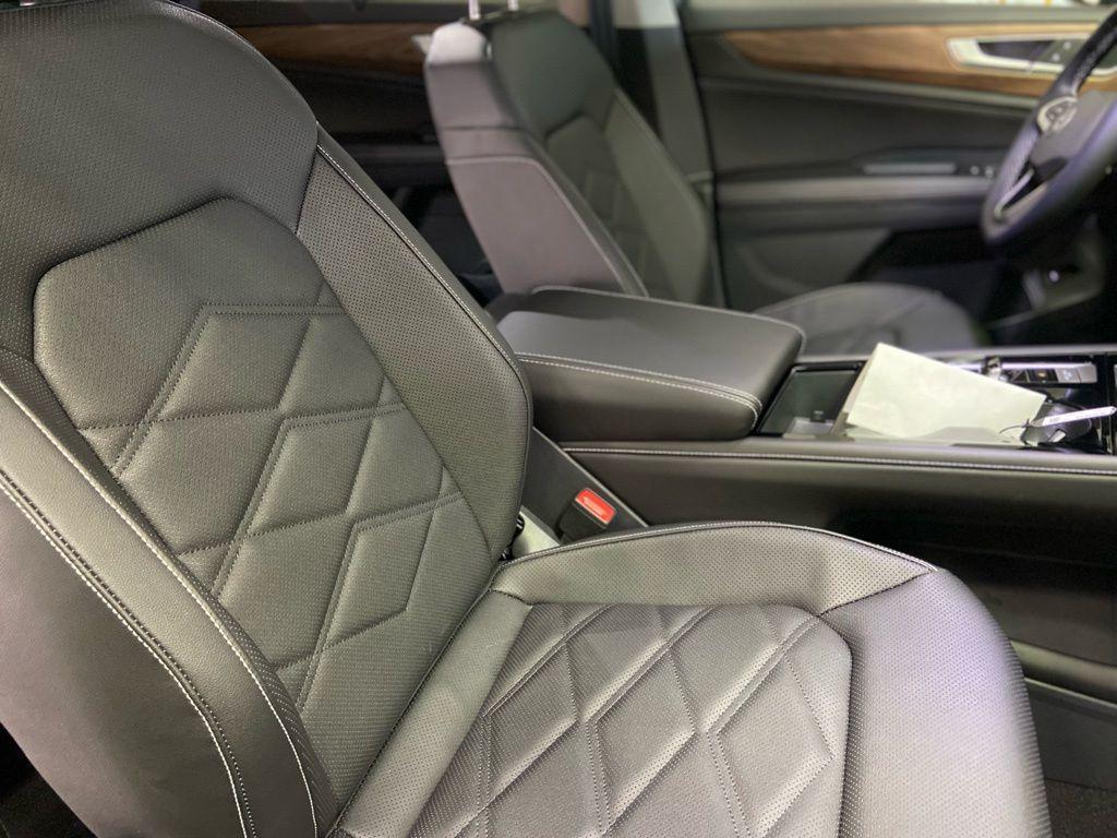 new 2026 Volkswagen Atlas car, priced at $50,125