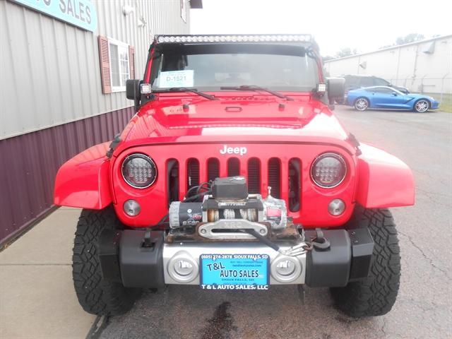used 2015 Jeep Wrangler Unlimited car, priced at $18,951
