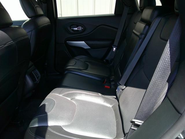 used 2018 Jeep Cherokee car, priced at $19,551