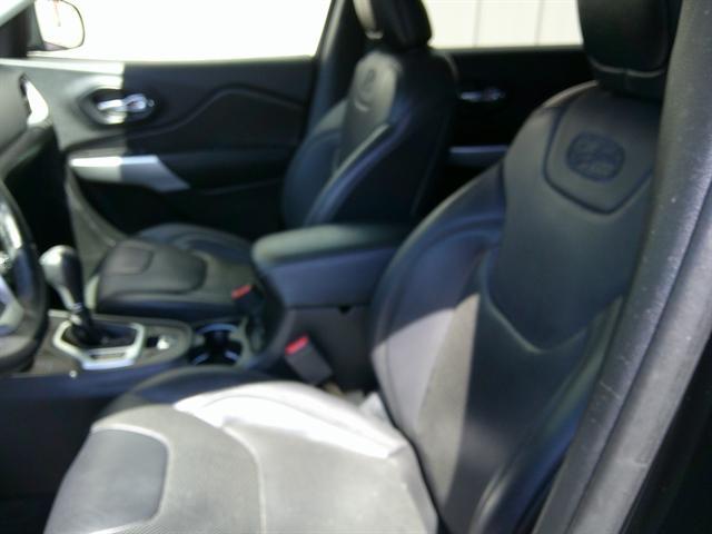 used 2018 Jeep Cherokee car, priced at $19,551