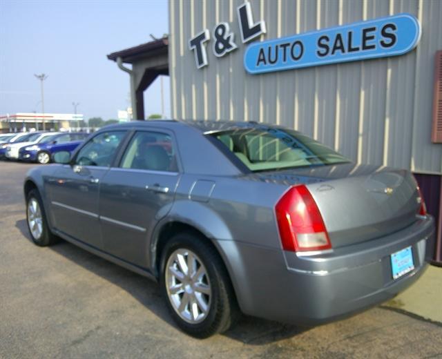 used 2007 Chrysler 300 car, priced at $4,951