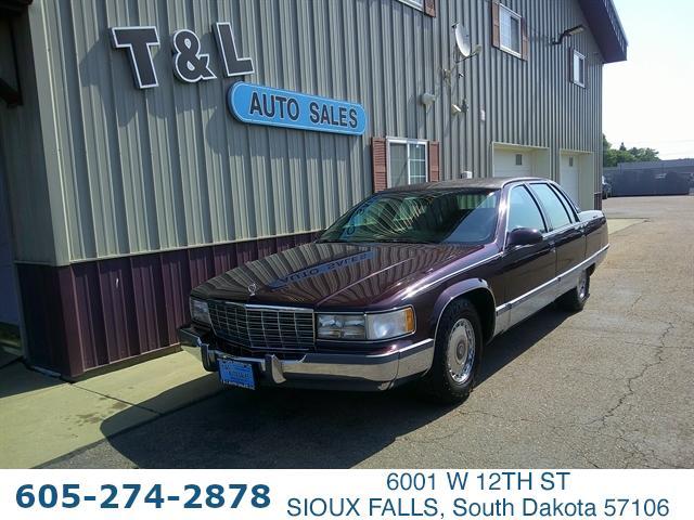 used 1995 Cadillac Fleetwood car, priced at $9,451