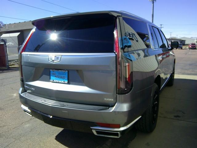 used 2021 Cadillac Escalade ESV car, priced at $75,951