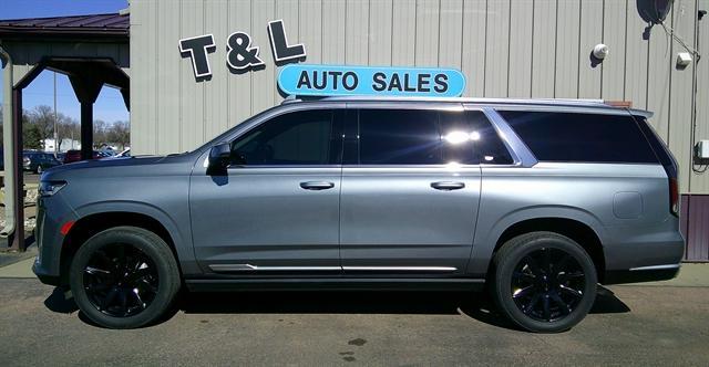 used 2021 Cadillac Escalade ESV car, priced at $75,951