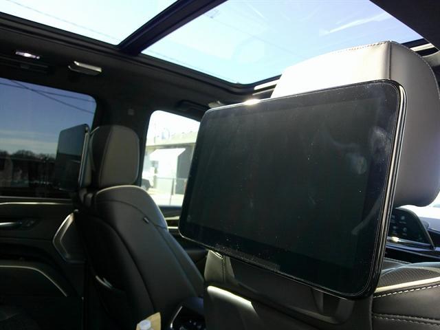 used 2021 Cadillac Escalade ESV car, priced at $75,951