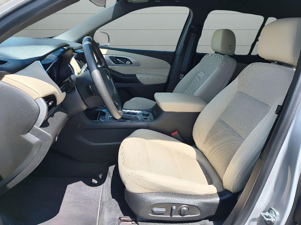 used 2022 Chevrolet Traverse car, priced at $16,864