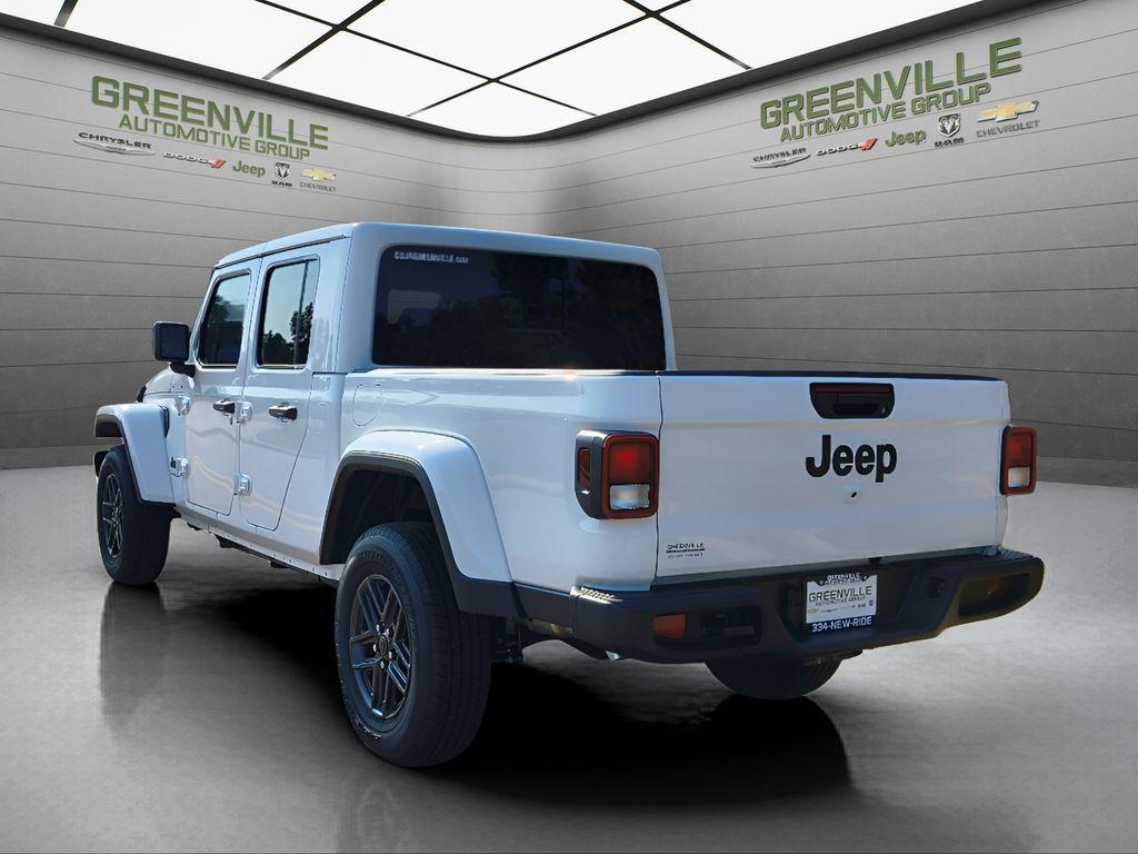 new 2025 Jeep Gladiator car, priced at $39,810