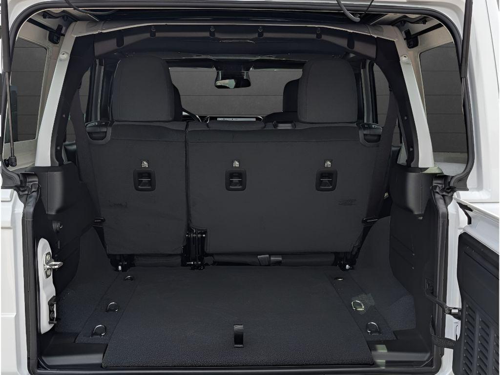 new 2026 Jeep Wrangler car, priced at $43,919