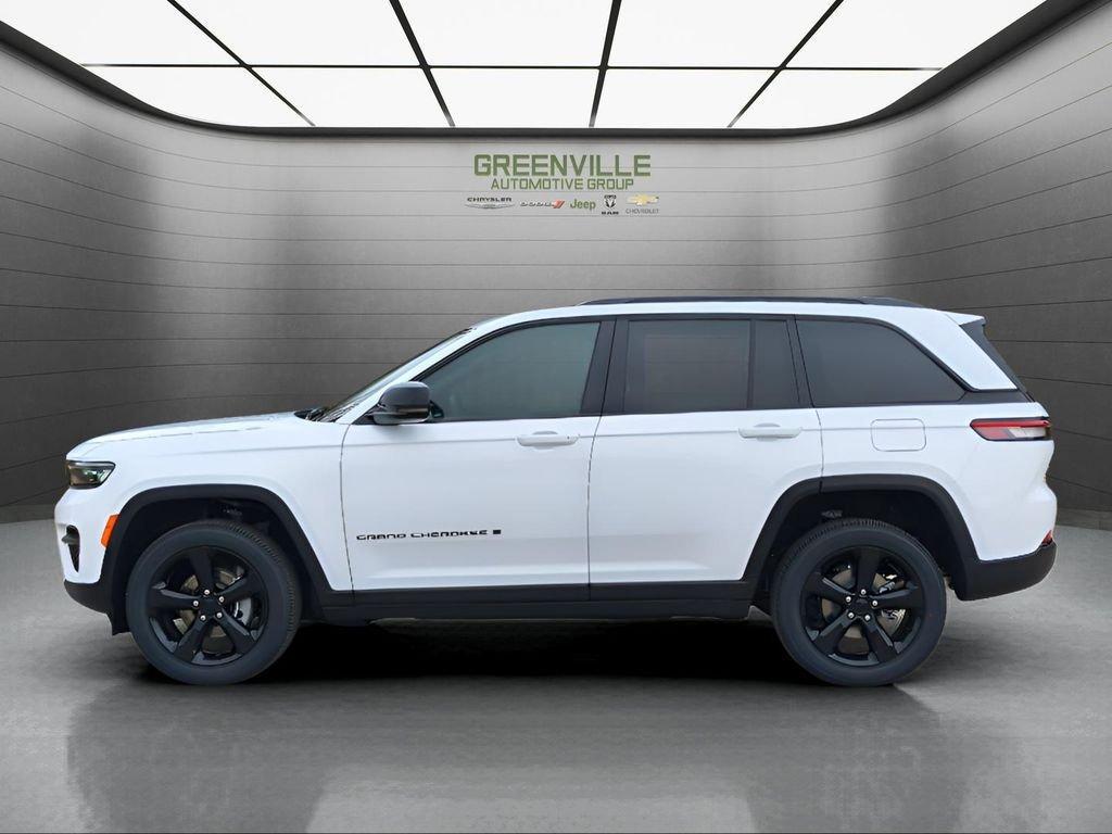 new 2025 Jeep Grand Cherokee car, priced at $37,630