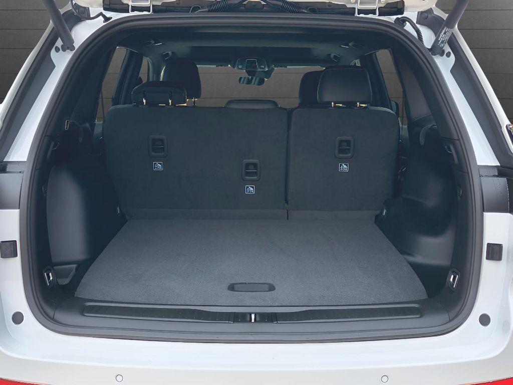 new 2025 Jeep Grand Cherokee car, priced at $38,880