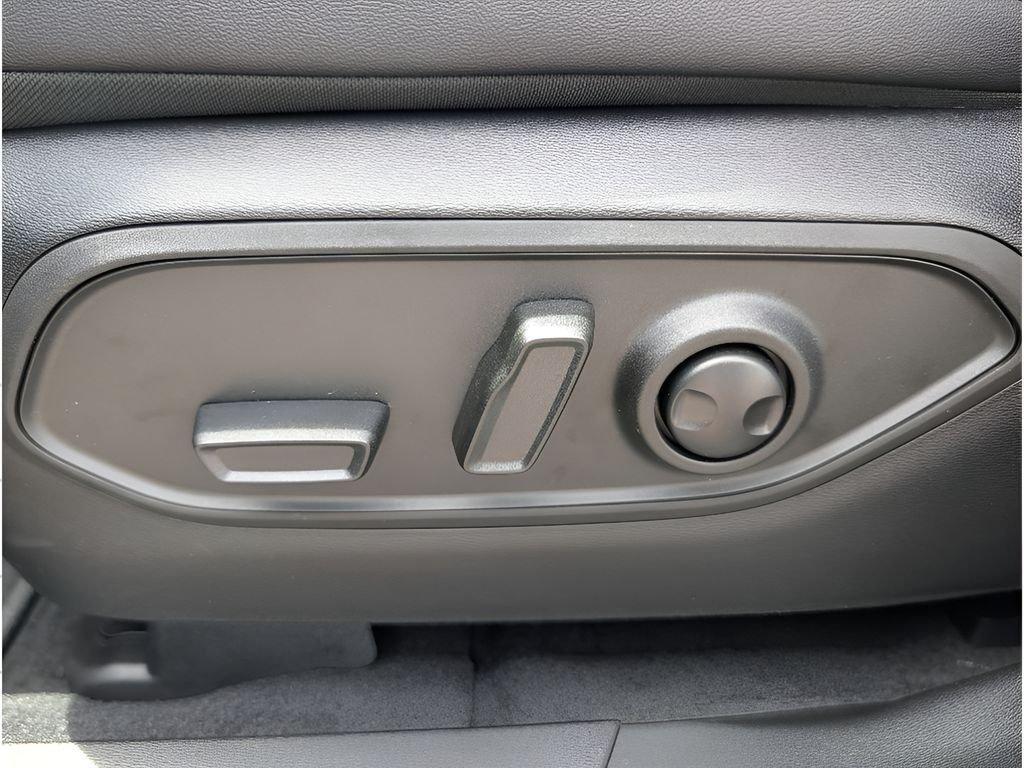 new 2026 Jeep Cherokee car, priced at $39,910