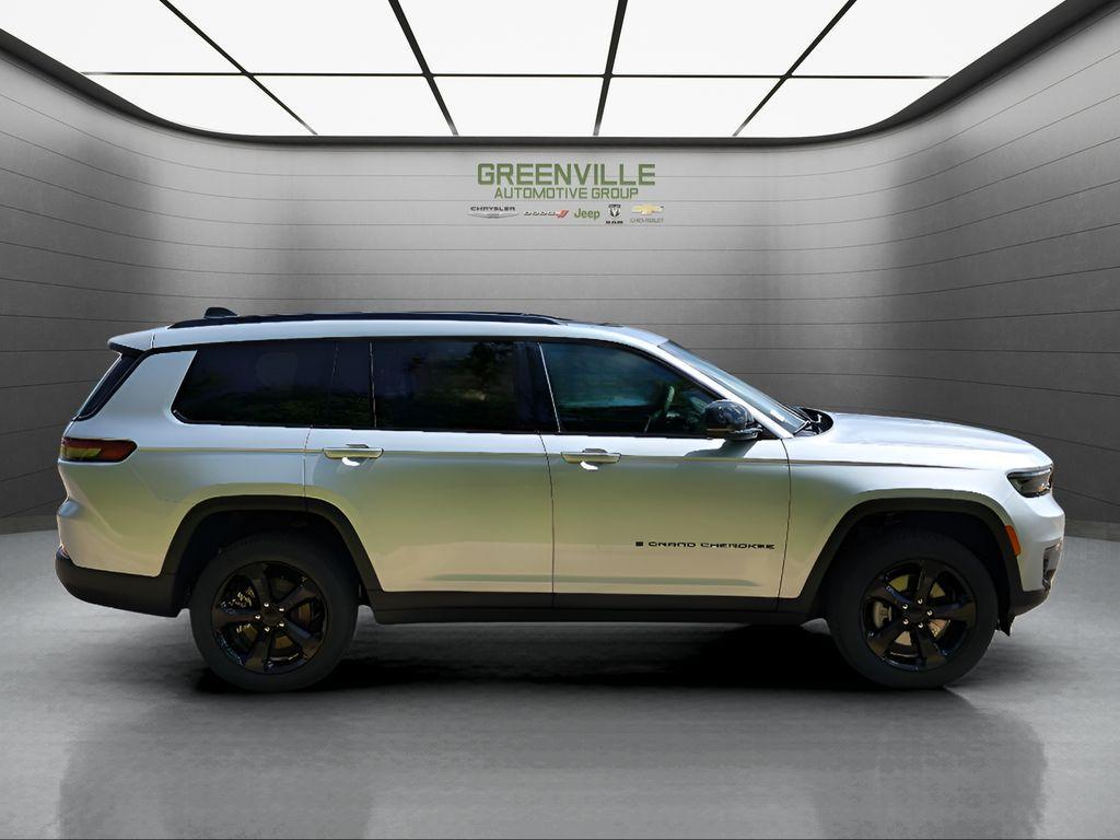 new 2025 Jeep Grand Cherokee L car, priced at $41,721