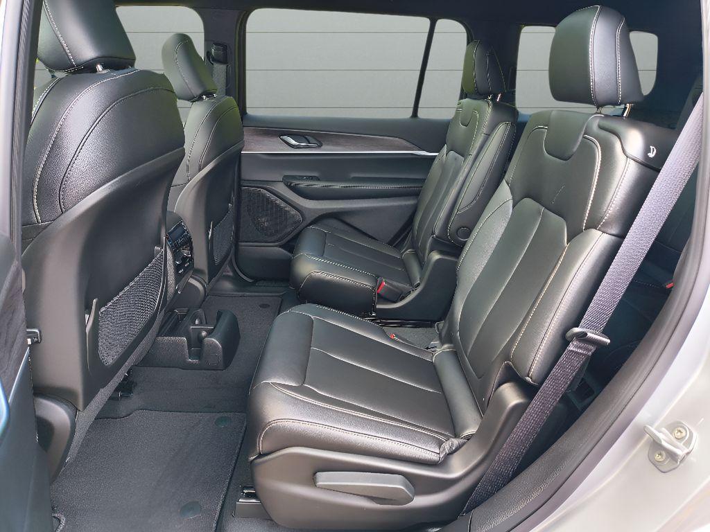 new 2025 Jeep Grand Cherokee L car, priced at $41,721