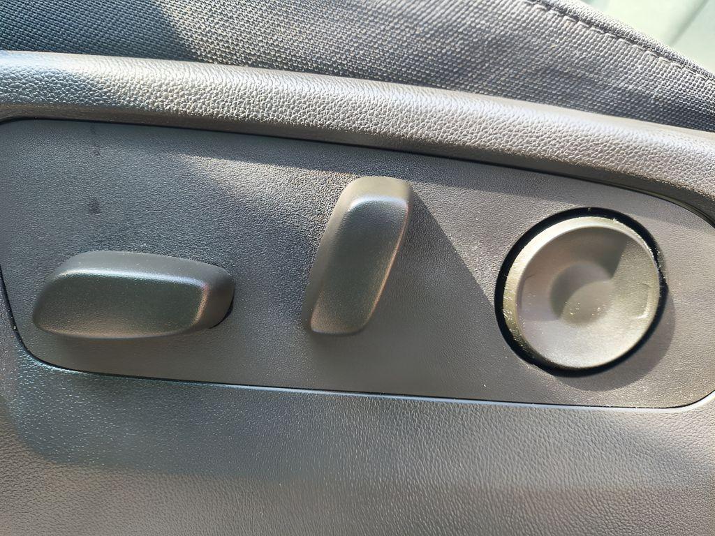 used 2024 GMC Sierra 1500 car, priced at $49,989