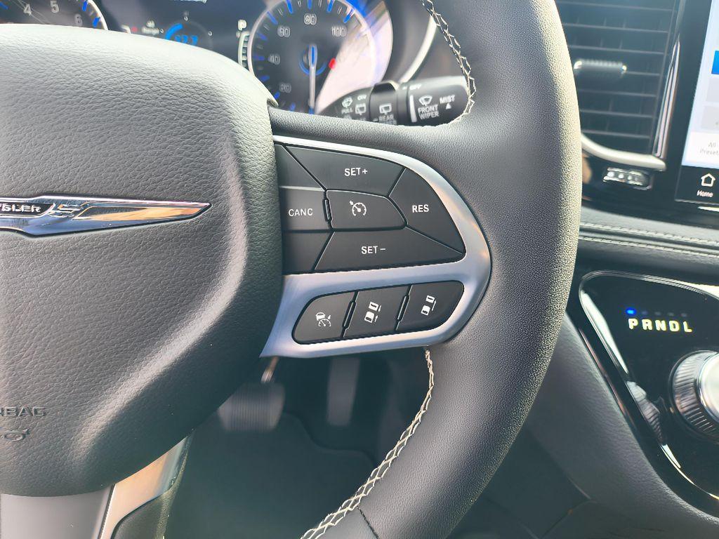 new 2026 Chrysler Pacifica car, priced at $42,260