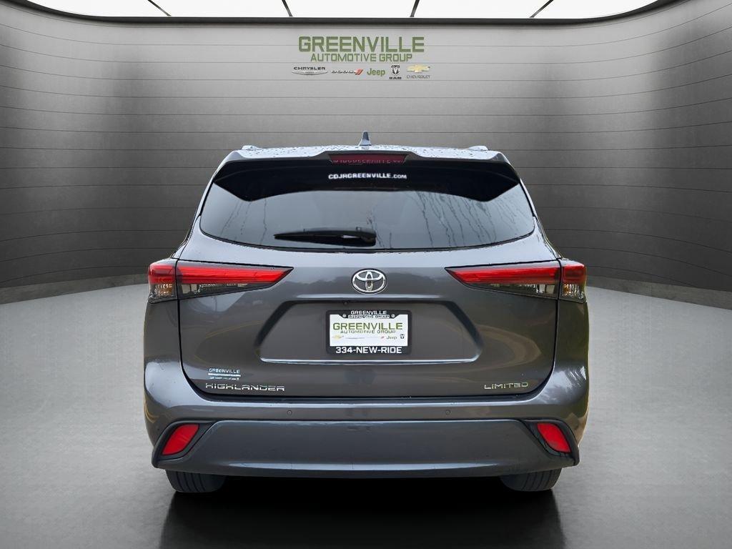 used 2023 Toyota Highlander car, priced at $36,999