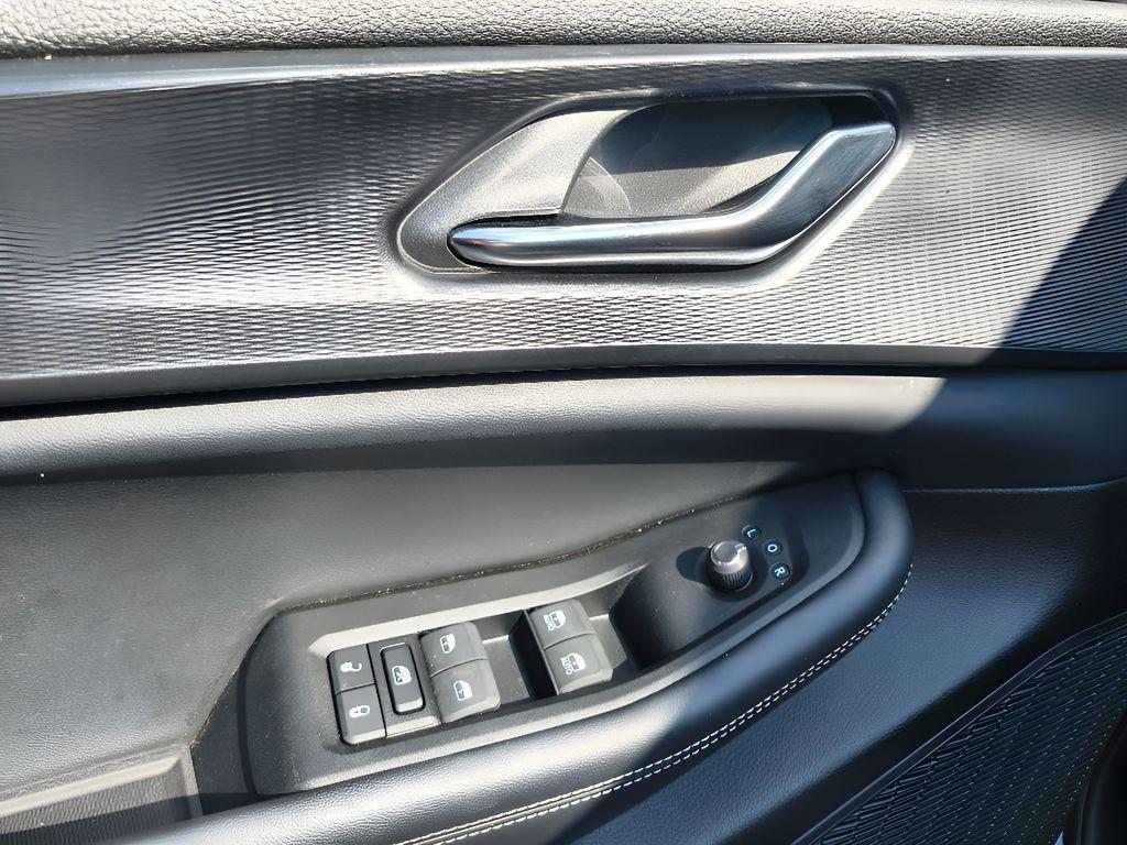 used 2024 Jeep Grand Cherokee L car, priced at $33,899