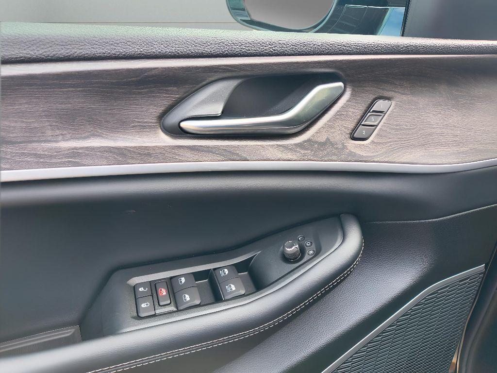 new 2026 Jeep Grand Cherokee car, priced at $43,485