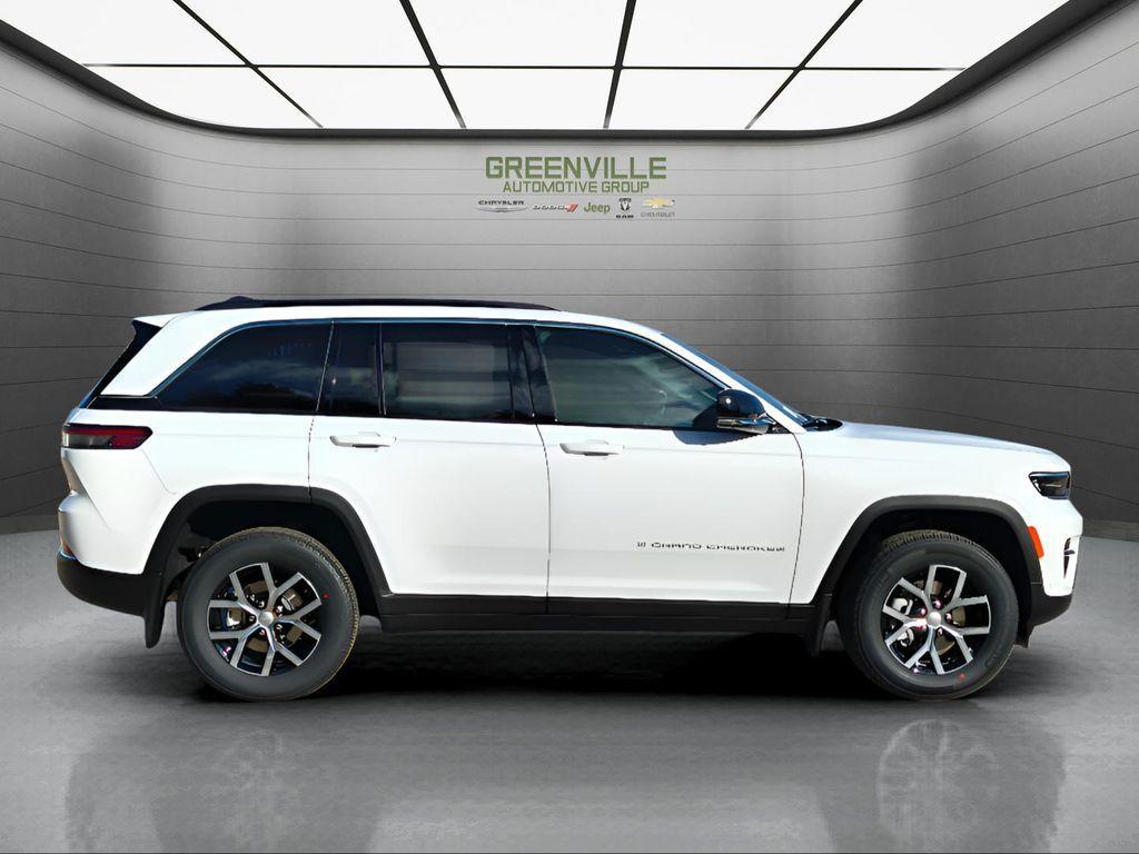 new 2025 Jeep Grand Cherokee car, priced at $41,765