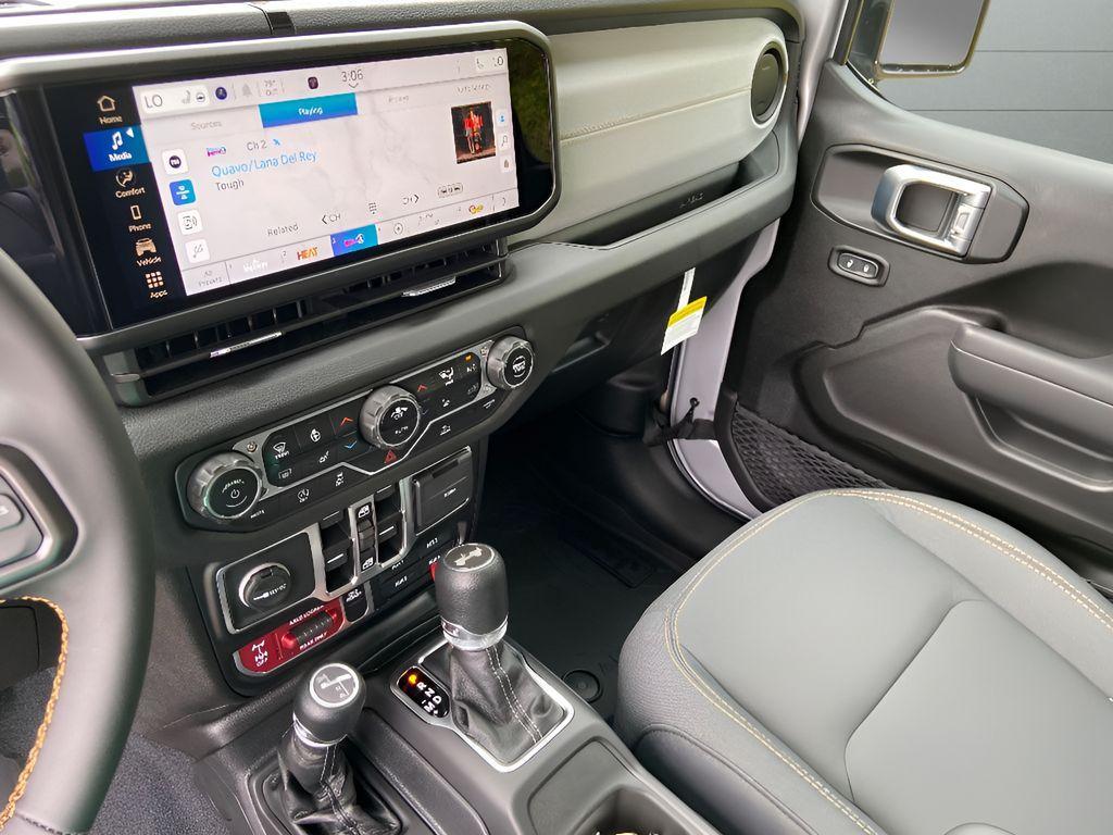 new 2024 Jeep Wrangler car, priced at $62,534