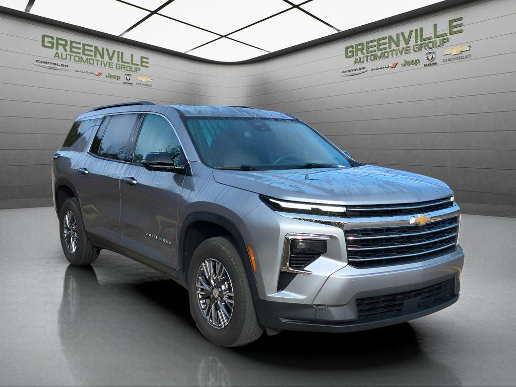 used 2024 Chevrolet Traverse car, priced at $34,878