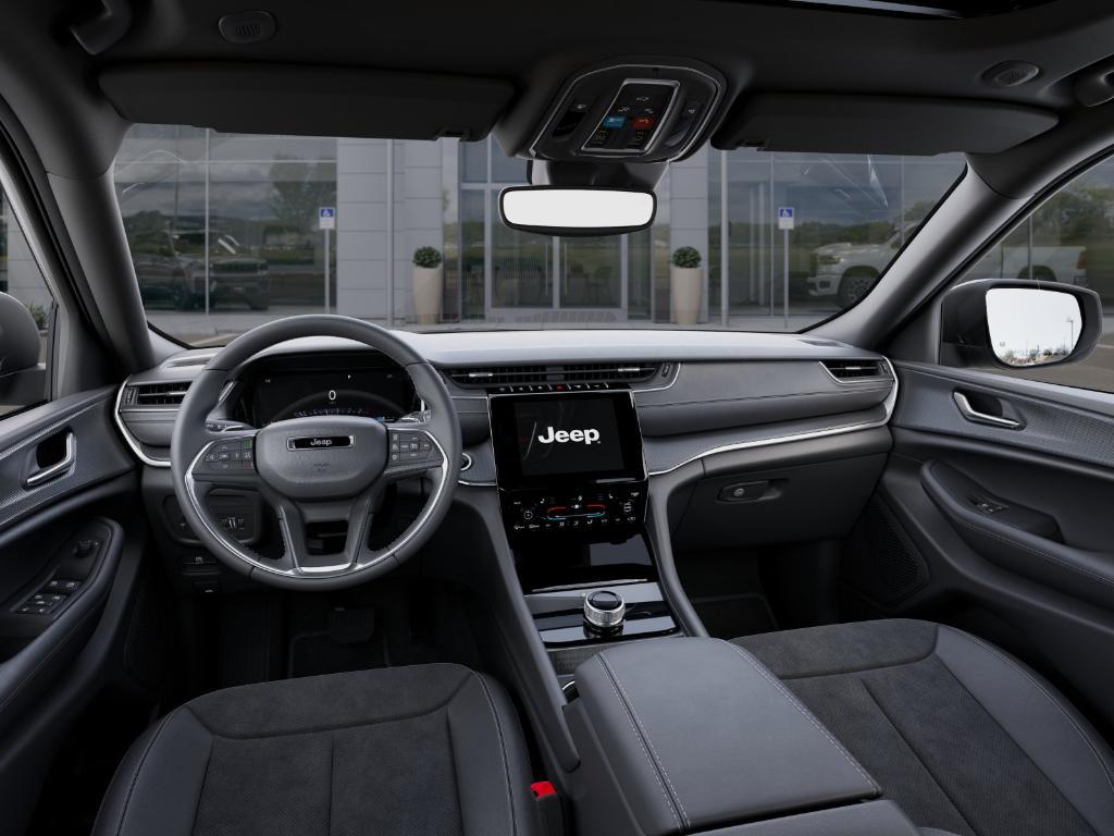 new 2025 Jeep Grand Cherokee car, priced at $37,310