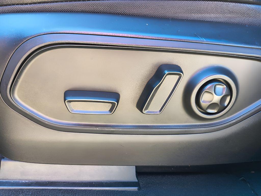 used 2022 Jeep Grand Cherokee car, priced at $28,864