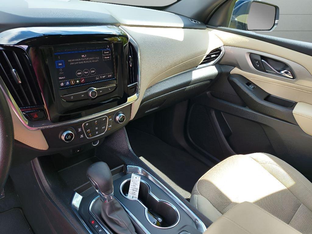 used 2022 Chevrolet Traverse car, priced at $18,519