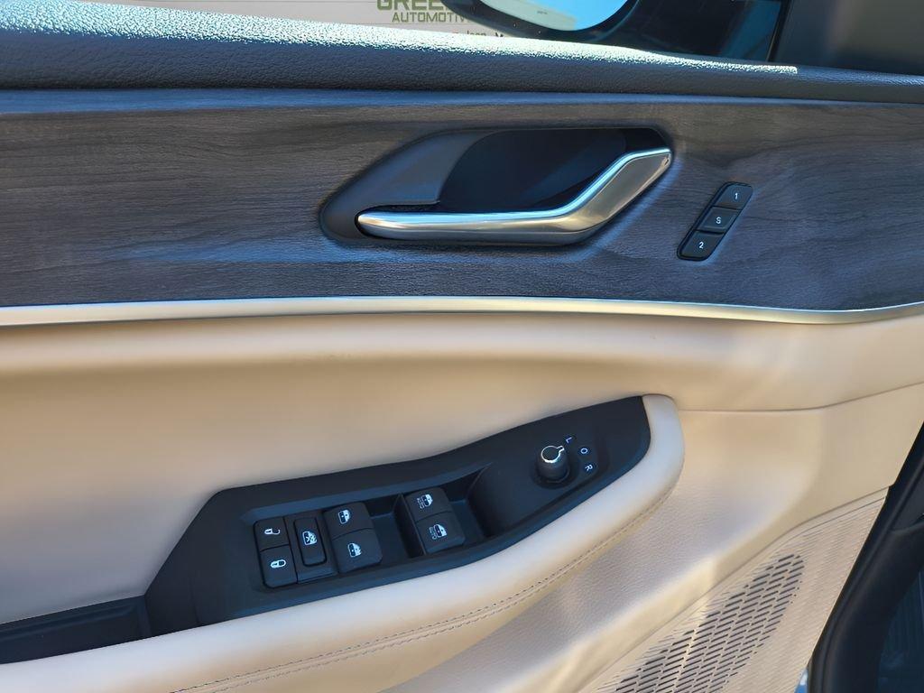 used 2024 Jeep Grand Cherokee L car, priced at $36,989