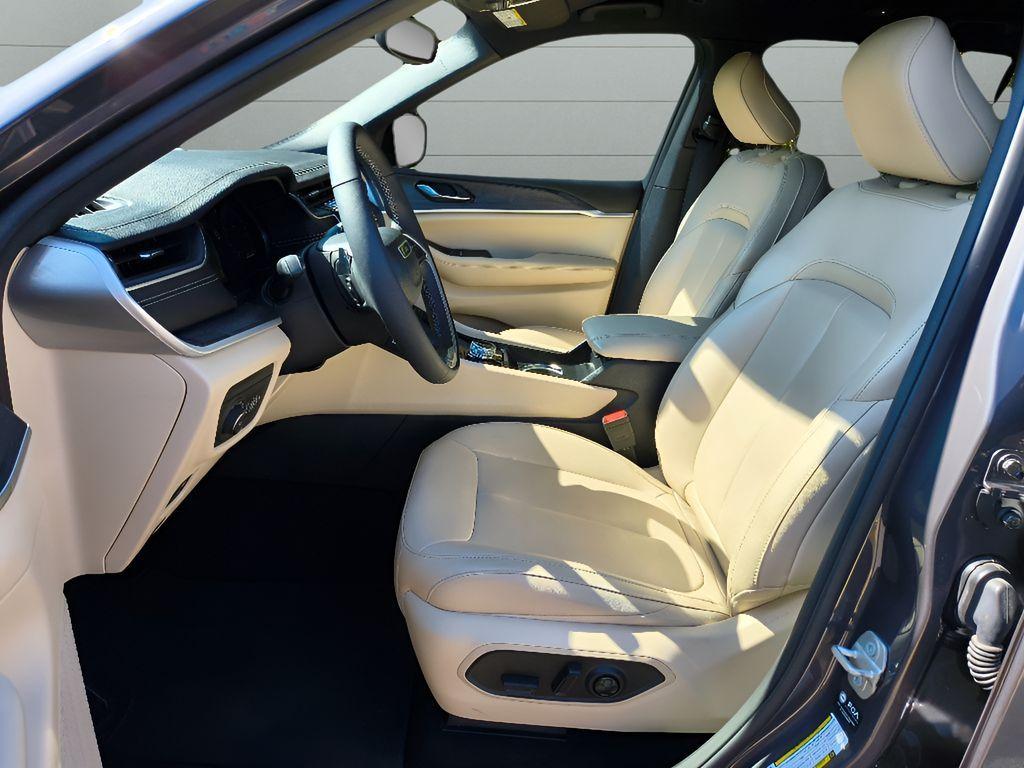 used 2024 Jeep Grand Cherokee L car, priced at $36,989