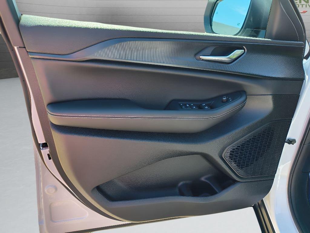 new 2025 Jeep Grand Cherokee L car, priced at $35,825