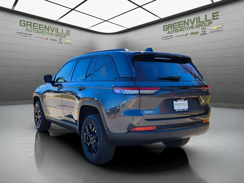 new 2025 Jeep Grand Cherokee car, priced at $36,730