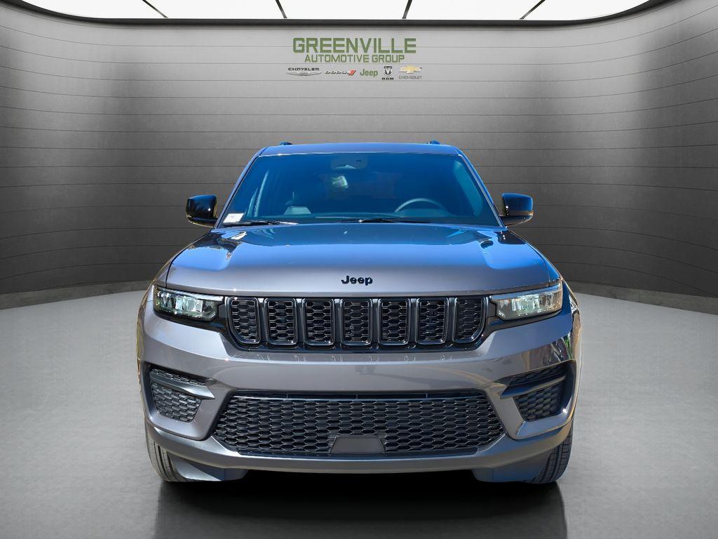 new 2025 Jeep Grand Cherokee car, priced at $36,730