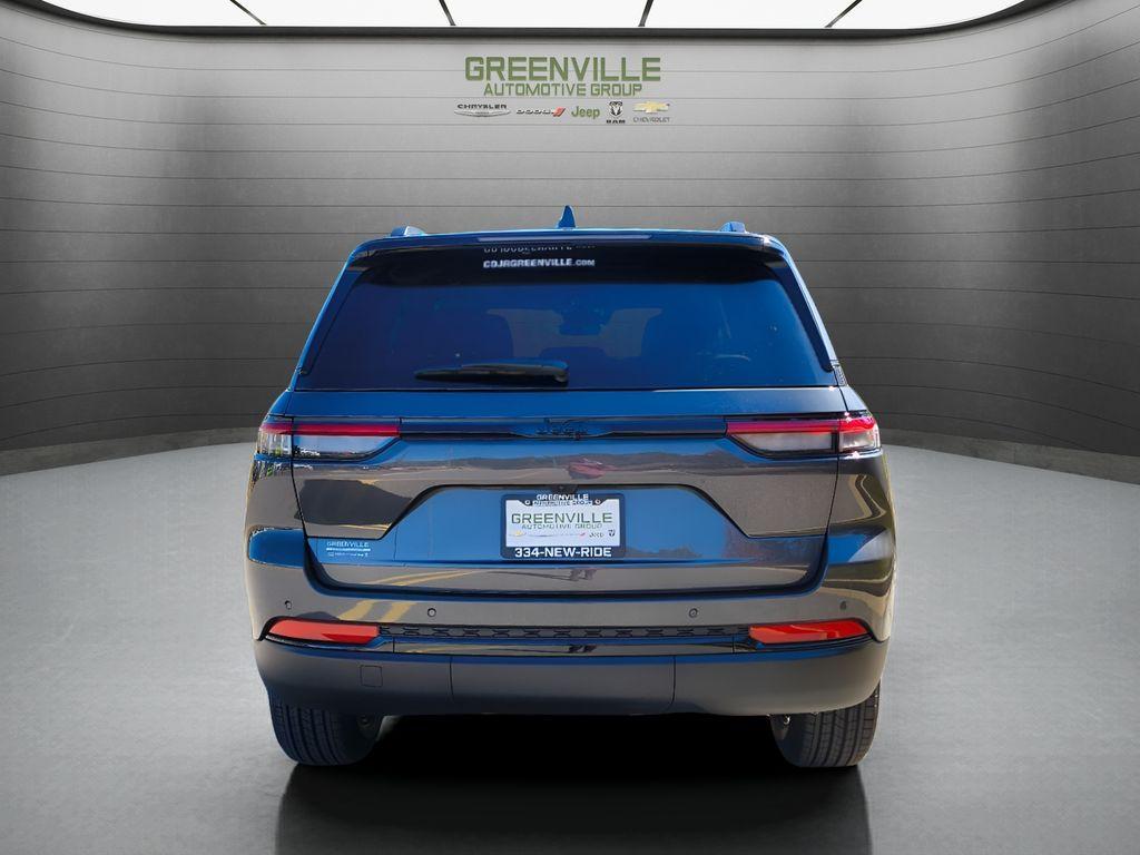 new 2025 Jeep Grand Cherokee car, priced at $36,730